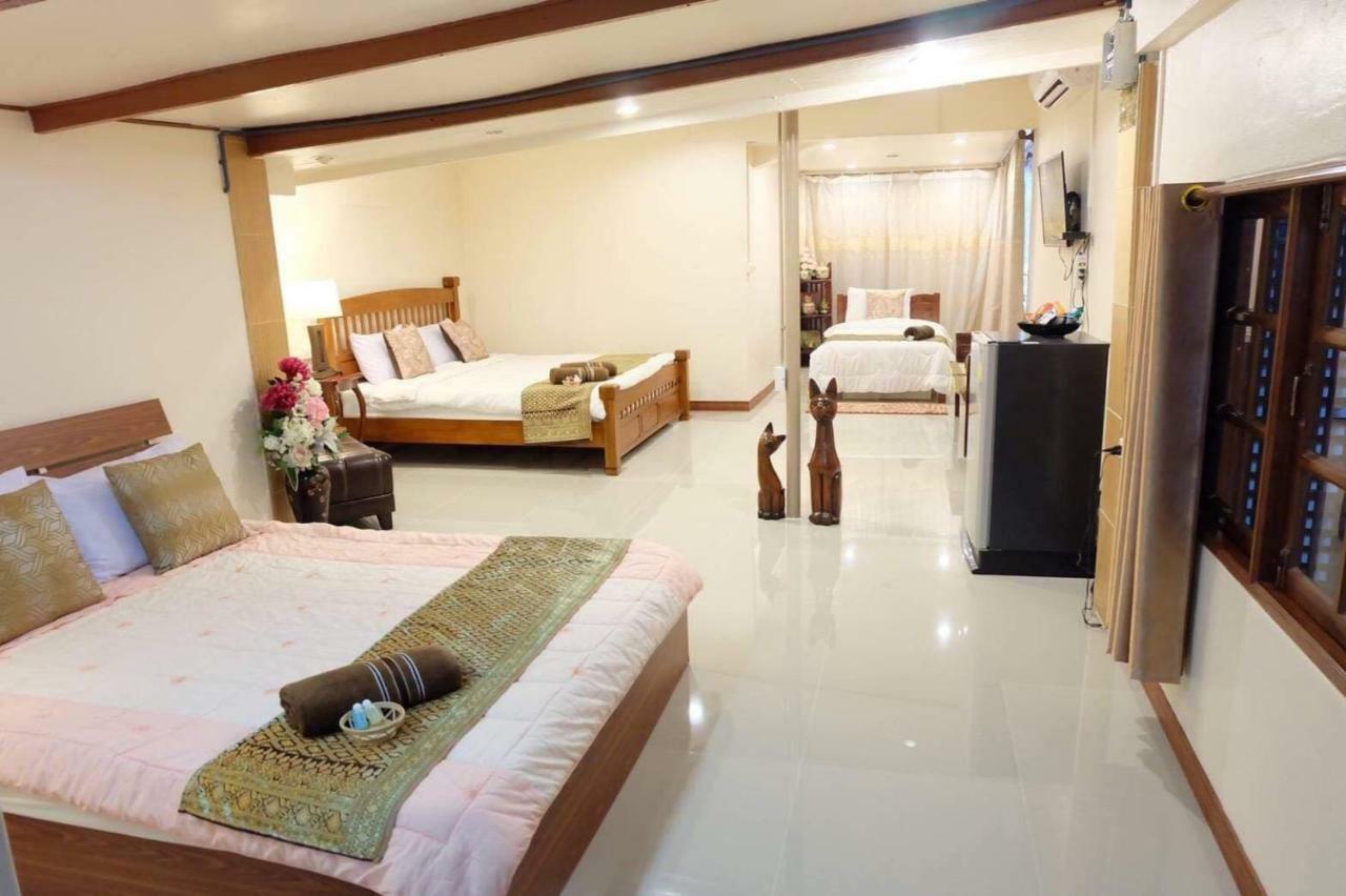 Binlar Guesthouse Ayutthaya Exteriér fotografie